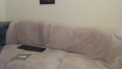 Stef  Derek online show from January 3, 6:01 am