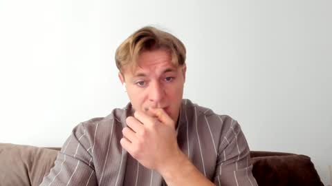 o_r_b_i_t online show from December 19, 10:24 am