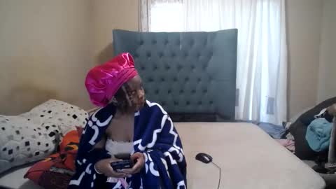 Snapshot of obsessedmimi chatting on May 24, 5:12 am obsessedmimi online show from May 24, 5:12 am