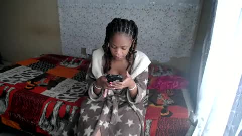 Snapshot of obsessedmimi chatting on June 24, 9:19 am obsessedmimi online show from June 24, 9:19 am