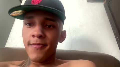 Snapshot of occoner_thebest chatting on November 9, 9:35 pm occoner_thebest online show from November 9, 9:35 pm