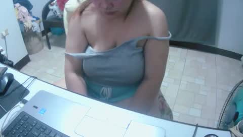 Snapshot of oceanajamara88 chatting on January 8, 9:00 am oceanajamara88 online show from January 8, 9:00 am