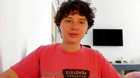 Evie online show from February 20, 5:48 am