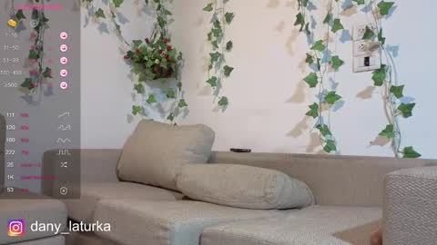 Snapshot of odalisca_bellydancer chatting on September 19, 8:38 am Daniela Dany online show from September 19, 8:38 am