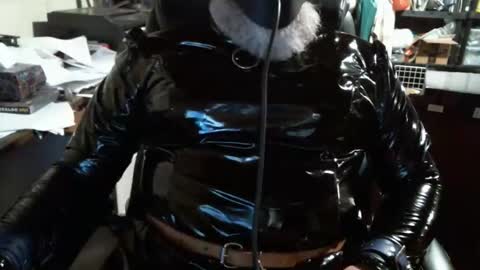 Snapshot of oddobsessions chatting on October 4, 1:47 am oddobsessions online show from October 4, 1:47 am