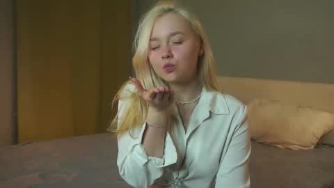 Alice online show from November 24, 7:24 pm