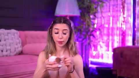 Odette online show from April 23, 6:14 am