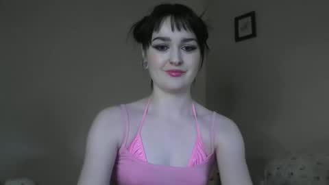 Snapshot of odetteraine chatting on February 11, 8:14 pm Odette online show from February 11, 8:14 pm