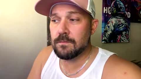 Snapshot of odinstone chatting on April 16, 5:03 pm Odin Stone online show from April 16, 5:03 pm