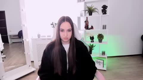 Nikki online show from April 16, 7:09 am