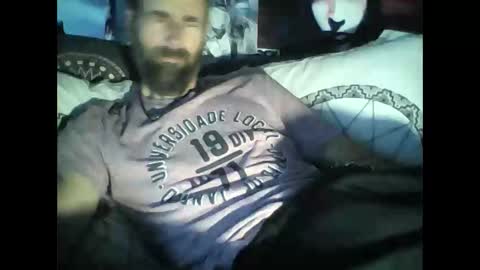 Snapshot of oedipe666 chatting on December 22, 2:14 pm oedipe666cam online show from December 22, 2:14 pm