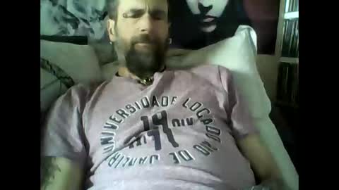 Snapshot of oedipe666 chatting on April 9, 1:05 pm oedipe666cam online show from April 9, 1:05 pm