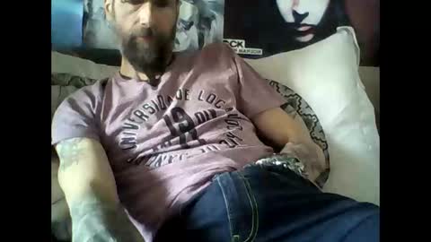 Snapshot of oedipe666 chatting on April 10, 12:32 pm oedipe666cam online show from April 10, 12:32 pm