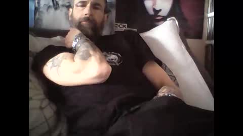 Snapshot of oedipe666 chatting on April 18, 6:06 am oedipe666cam online show from April 18, 6:06 am