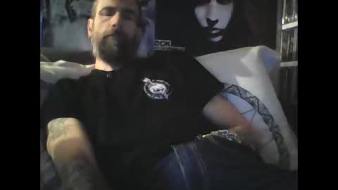 Snapshot of oedipe666 chatting on April 20, 3:53 am oedipe666cam online show from April 20, 3:53 am