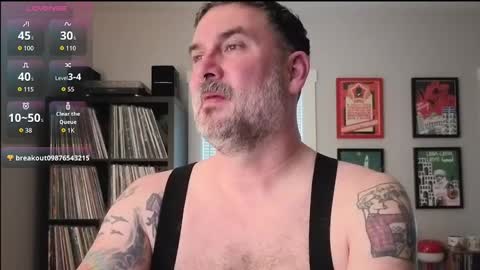 Office Dad online show from January 9, 8:54 pm