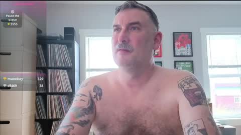 Office Dad online show from May 1, 6:12 pm