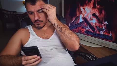 Snapshot of officeman7 chatting on February 3, 5:03 pm officeman7 online show from February 3, 5:03 pm