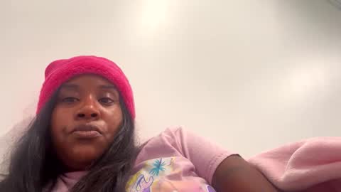 Snapshot of officialcoco_fantasy chatting on September 18, 1:13 pm CocoFantasy online show from September 18, 1:13 pm