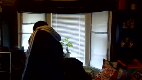 Snapshot of oflores77 chatting on February 12, 2:23 pm oscar flores online show from February 12, 2:23 pm