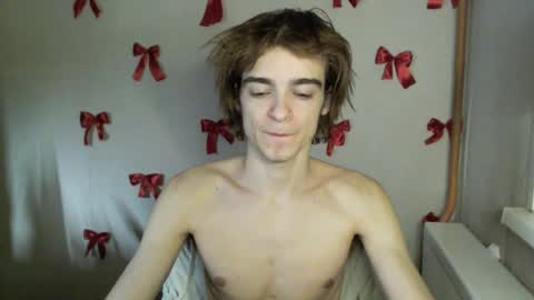 Snapshot of og_mister_penis chatting on January 17, 3:22 am Felix online show from January 17, 3:22 am