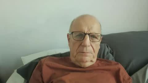 Snapshot of oggi95 chatting on September 9, 9:31 am oggi95 online show from September 9, 9:31 am