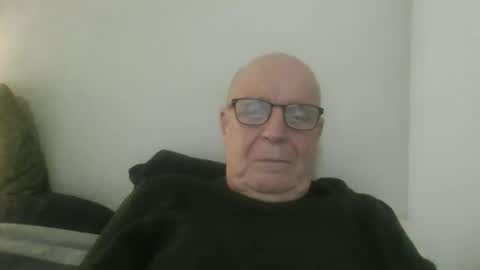 Snapshot of oggi95 chatting on November 26, 4:41 pm oggi95 online show from November 26, 4:41 pm