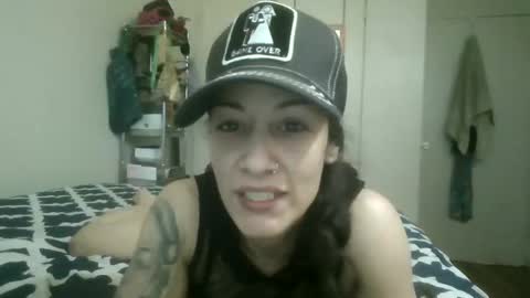 Snapshot of oglitcouple chatting on December 31, 7:29 pm Lit en Cama online show from December 31, 7:29 pm