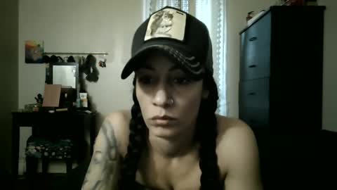 Snapshot of oglitcouple chatting on October 1, 10:27 pm Lit en Cama online show from October 1, 10:27 pm