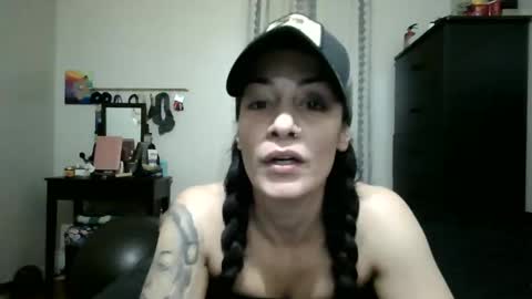 Snapshot of oglitcouple chatting on October 21, 5:30 am Lit en Cama online show from October 21, 5:30 am