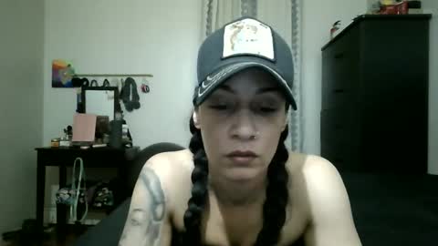 Snapshot of oglitcouple chatting on November 17, 5:02 am Lit en Cama online show from November 17, 5:02 am