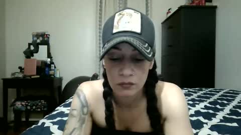 Snapshot of oglitcouple chatting on December 14, 7:25 am Lit en Cama online show from December 14, 7:25 am