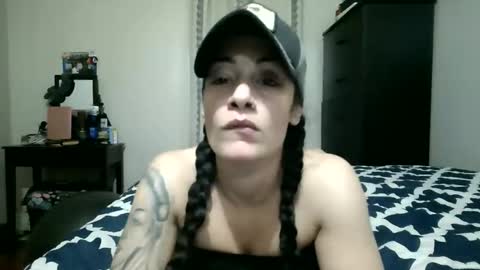 Snapshot of oglitcouple chatting on December 18, 5:13 am Lit en Cama online show from December 18, 5:13 am