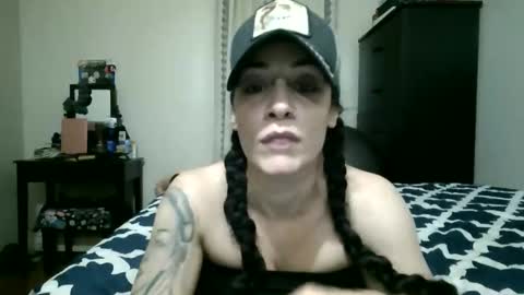 Snapshot of oglitcouple chatting on December 19, 4:52 am Lit en Cama online show from December 19, 4:52 am