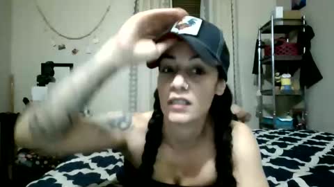 Snapshot of oglitcouple chatting on June 4, 7:36 am Lit en Cama online show from June 4, 7:36 am