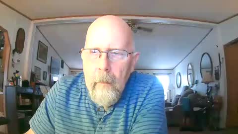 Maximus No Mo online show from December 18, 5:30 pm