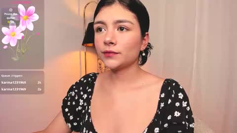  Holly  online show from November 28, 11:40 pm