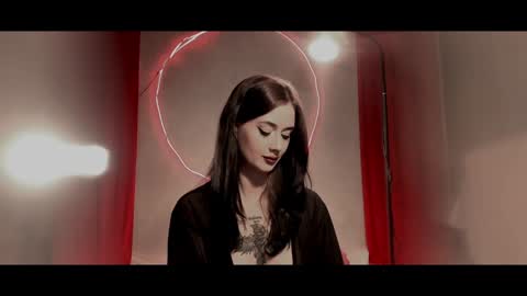 your dear Lilith Chapman online show from December 6, 5:55 pm