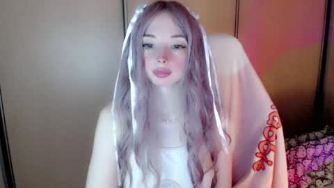 Snapshot of oh_pichuu chatting on June 2, 2:19 pm Milly online show from June 2, 2:19 pm