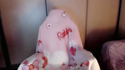 Snapshot of oh_pichuu chatting on July 3, 1:06 pm Milly online show from July 3, 1:06 pm