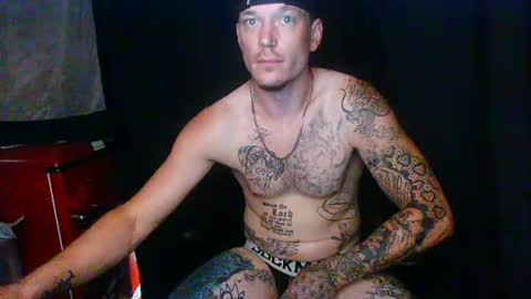 Snapshot of oh_you_know69 chatting on June 16, 3:03 pm who dares toss me some tips lets have fun online show from June 16, 3:03 pm