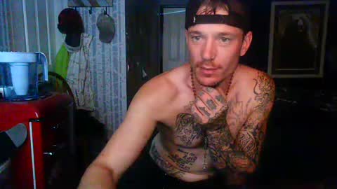 Snapshot of oh_you_know69 chatting on August 6, 6:59 am who dares toss me some tips lets have fun online show from August 6, 6:59 am