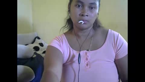 Snapshot of ohaniyh chatting on December 15, 6:39 am ohaniyh online show from December 15, 6:39 am