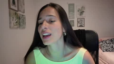 ohanna_ online show from February 5, 10:36 pm