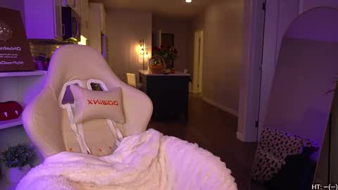 Kelly online show from November 7, 1:27 am