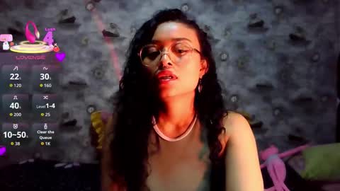 Nina online show from December 16, 3:22 am