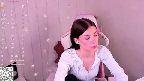 Snapshot of ohh_my_vens chatting on May 21, 12:28 am KAYA. online Tu We Th Fr Sa 0100AM - 0800AM Time zone of Germany Munich online show from May 21, 12:28 am