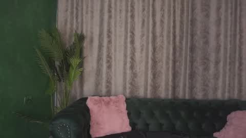 Julia online show from February 9, 5:40 am