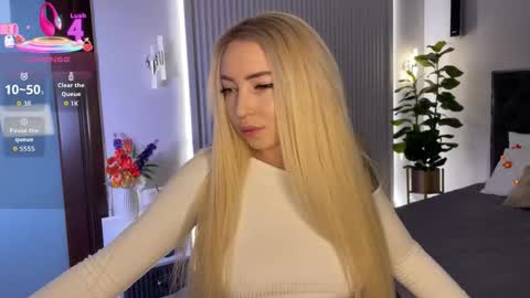 Emma online show from October 15, 1:28 am