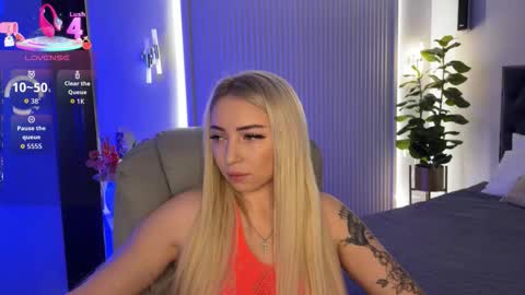 Emma online show from November 5, 2:00 am